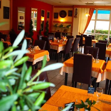 Hotel The Originals City, Du Faucigny, Cluses Ouest Scionzier